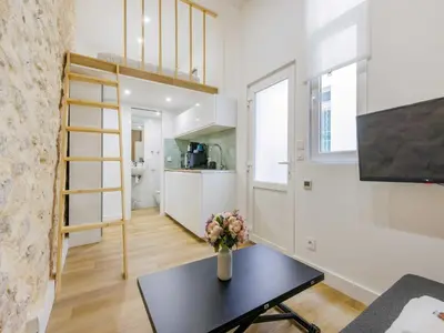 Télévision ou salle de divertissement dans l'établissement Studio - Sentier Reaumur - Mobility lease