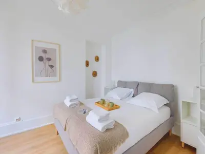 Un ou plusieurs lits dans un hébergement de l'établissement Appt COSY proche Canal Saint Martin - Mobility lease