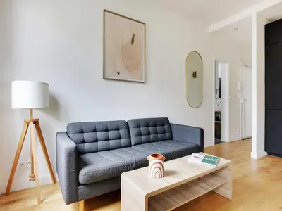 Coin salon dans l'établissement Sublime appt - 1BD 2P - Near Canal Saint Martin