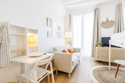 Un ou plusieurs lits dans un hébergement de l'établissement Charming studio 2P in the heart of Paris