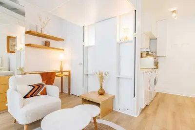Cuisine ou kitchenette dans l'établissement Charming studio 2P in the heart of Paris