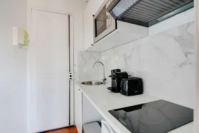 Cuisine ou kitchenette dans l'établissement Studio Cosy - 2P - 16eme - Victor Hugo