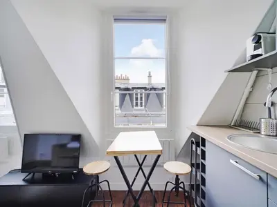 Cuisine ou kitchenette dans l'établissement Cosy & bright studio - 2P - Ternes