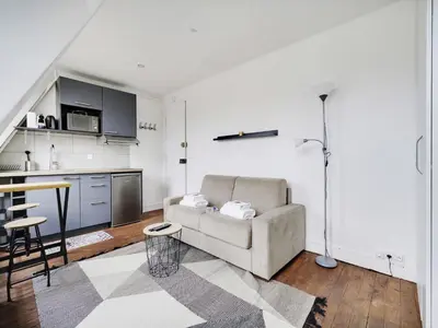 Cuisine ou kitchenette dans l'établissement Cosy & bright studio - 2P - Ternes