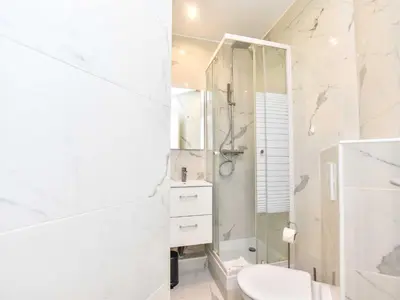 Plan de l'établissement Studio renovate & luminous, Guy-Moquet St-Ouen Bichat - MOBILITY LEASE