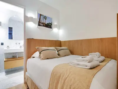 Un ou plusieurs lits dans un hébergement de l'établissement Charming studio - 16th district - Mobility lease