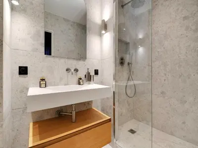 Salle de bains dans l'établissement Charming studio - 16th district - Mobility lease