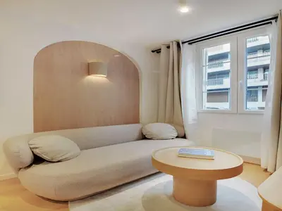 Coin salon dans l'établissement Charming studio - 16th district - Mobility lease
