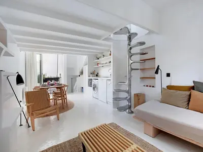 Cuisine ou kitchenette dans l'établissement Cosy and atypical Marais Balcony - 1 BDR 2 P