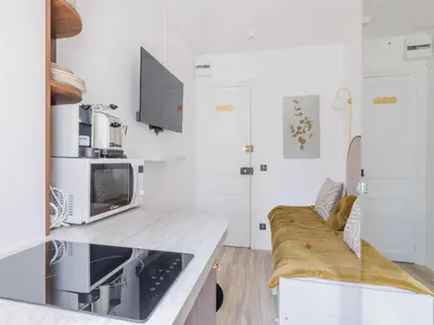Cuisine ou kitchenette dans l'établissement Magnificent studio - 1P -Trocadéro