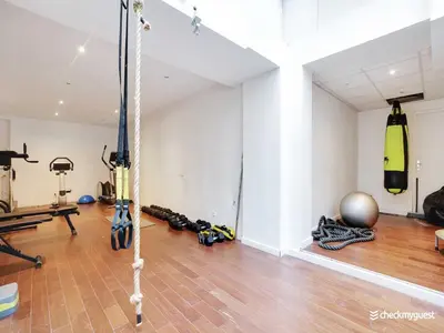 Salle ou équipements de sports de l'établissement Air-conditioned studio near Arc Triomphe