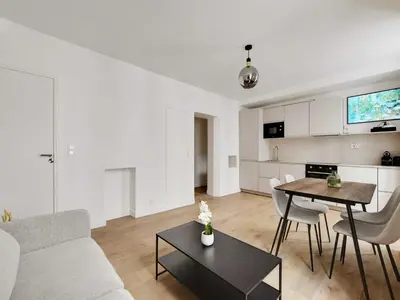 Cuisine ou kitchenette dans l'établissement Modern apartment - 2BD 6P - Batignolles
