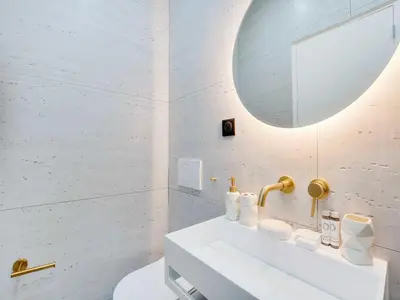 Salle de bains dans l'établissement Cozy Parisian 2P Studio in the Prestigious 8th