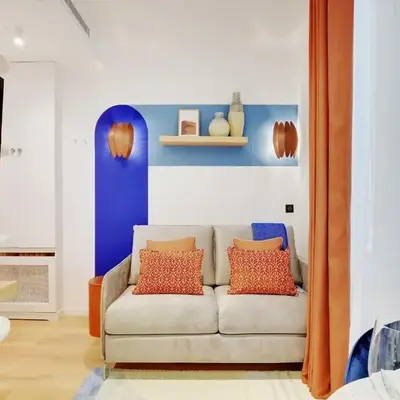 Cozy Parisian 2P Studio in the Prestigious 8th