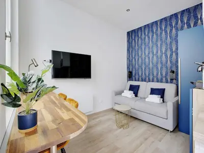 Télévision ou salle de divertissement dans l'établissement Studio COSY 2P - Boulogne Rolland garros