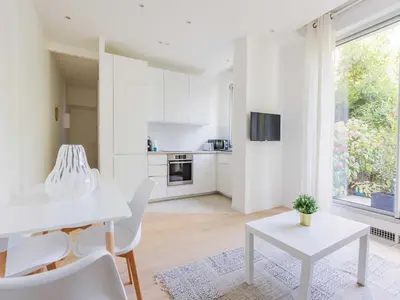 Cuisine ou kitchenette dans l'établissement Apartment COSY - 1BDR 2P - Neuilly sur Seine