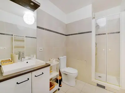 Salle de bains dans l'établissement Studio with terrace 2P - Courbevoie
