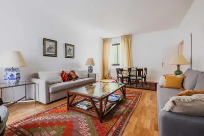Coin salon dans l'établissement Charming Apartment - 1BD 2P - Foch Arc de Triomphe