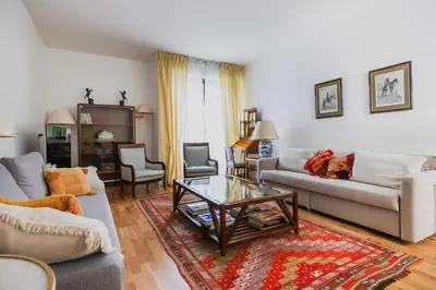 Coin salon dans l'établissement Charming Apartment - 1BD 2P - Foch Arc de Triomphe