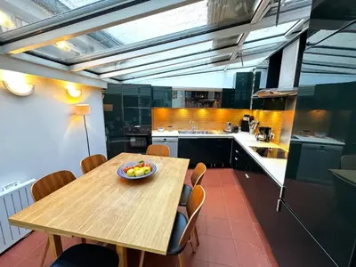 Cuisine ou kitchenette dans l'établissement The Pianist - House Loft - Heart of Montparnasse