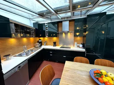 Cuisine ou kitchenette dans l'établissement The Pianist - House Loft - Heart of Montparnasse