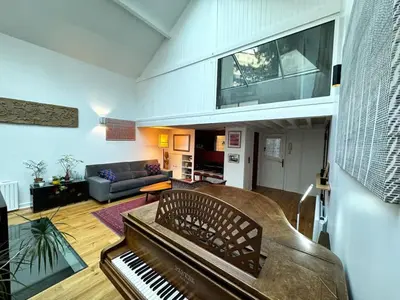 Coin salon dans l'établissement The Pianist - House Loft - Heart of Montparnasse