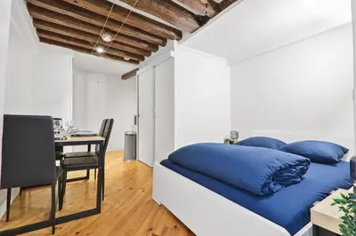 Plan de l'établissement Studio Charmant Appartement Quartier Les Marais Free Netflix