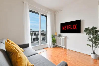 Plan de l'établissement Élégant Studio Appartement Quartier Les Marais Free Netflix