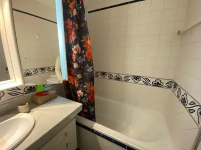 Salle de bains dans l'établissement A nest in Paris - 60m2 - 3 rooms