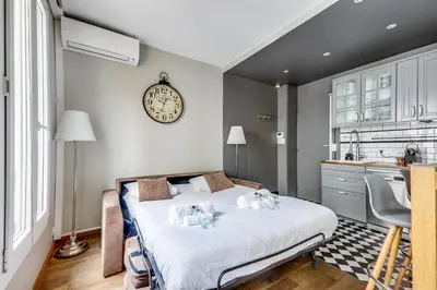 Un ou plusieurs lits dans un hébergement de l'établissement AC & 10min from Marais & Fully equipped