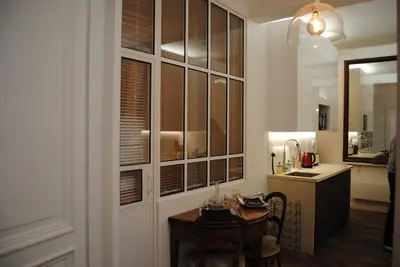 Plan de l'établissement Apartment on Montmartre Street