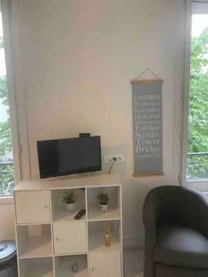 Télévision ou salle de divertissement dans l'établissement Entire Studio - Arena La Chapelle