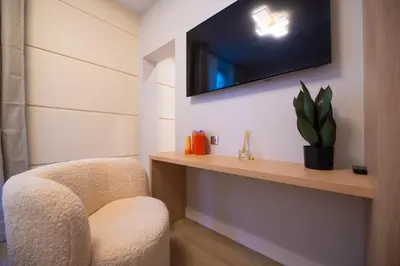Télévision ou salle de divertissement dans l'établissement CIA - Louvre museum