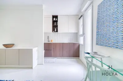 Plan de l'établissement Proche Porte Maillot - Le Patio - 393B