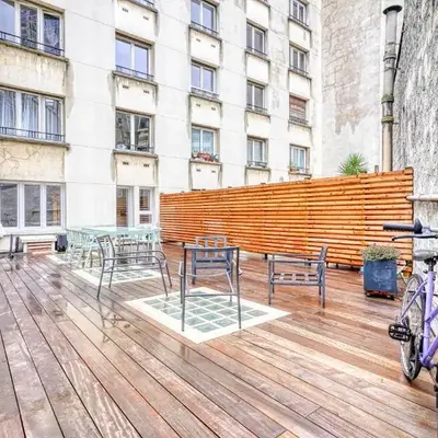 Proche Porte Maillot - Le Patio - 393B