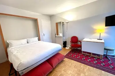 Un ou plusieurs lits dans un hébergement de l'établissement Parc Monceau - Chez Amélie