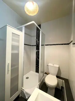 Salle de bains dans l'établissement Parc Monceau - Chez Amélie