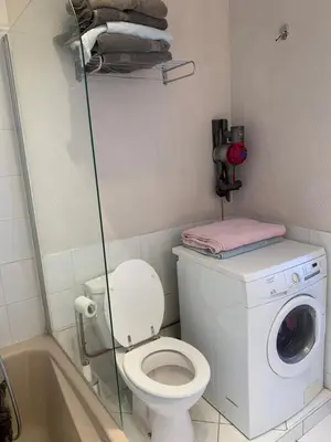 Salle de bains dans l'établissement Appartement vue sur la tour Eiffel