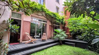 Jardin de l'établissement Beautiful apartment with private garden