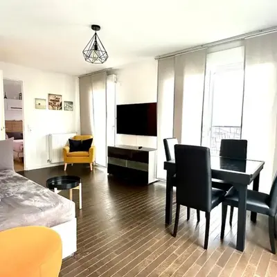 Appartement 3 pièces avec parking 8 people