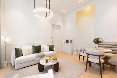 Coin salon dans l'établissement Maison Galante's apartments with Services in Louvre - Rue des Déchargeurs