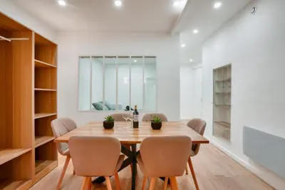 Coin salon dans l'établissement Apt 1BDR 4PAX - Saint Germain des Près
