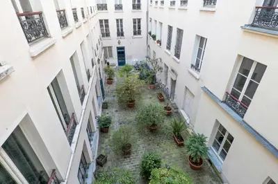 Jardin de l'établissement Superb Flat - Heart of Marais - PARIS