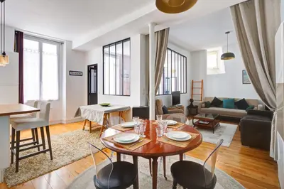 Coin salon dans l'établissement Apartment in le marais