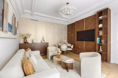 Télévision ou salle de divertissement dans l'établissement Serviced Apartment - 6 Guests - Champs-Élysées