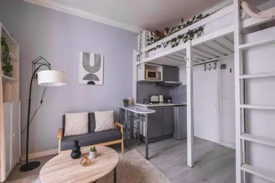 Cuisine ou kitchenette dans l'établissement Charmant studio au cœur du 16ᵉ