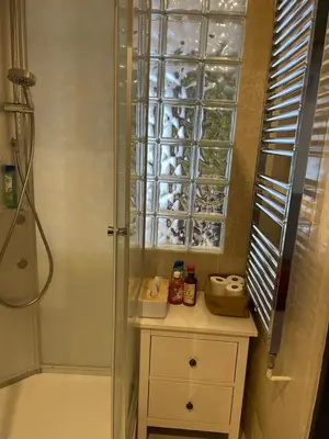 Salle de bains dans l'établissement Paris Arc de Triomphe- Tour Eiffel - Champs Élysées - 4 people