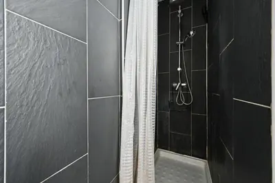 Salle de bains dans l'établissement Fantastic apartement & terrace Paris Montparnasse