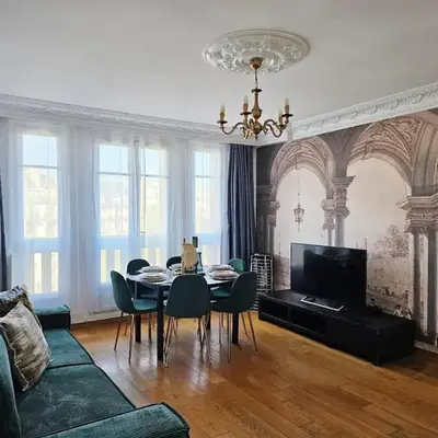Grand appt for 7p center city