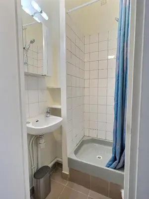 Salle de bains dans l'établissement Studio Paris 14ièm-Montrouge